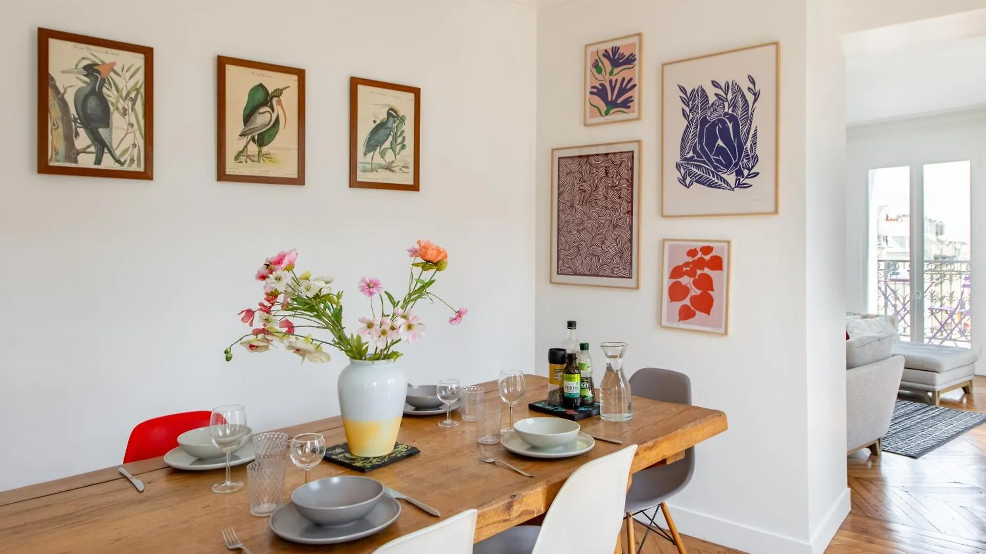 Geranimus Parisian Charm Apartment